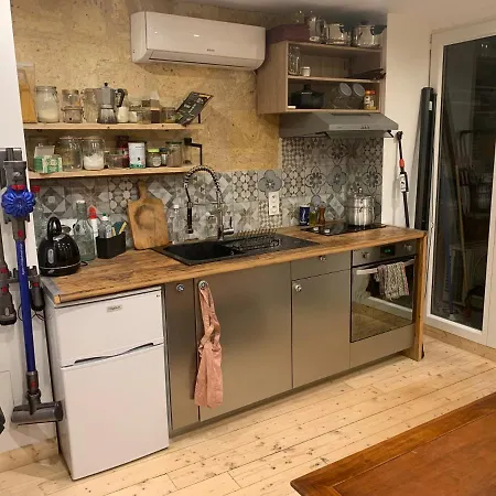 Cosy Avec Climatisation Et Patio Centre Historique De Apartament *