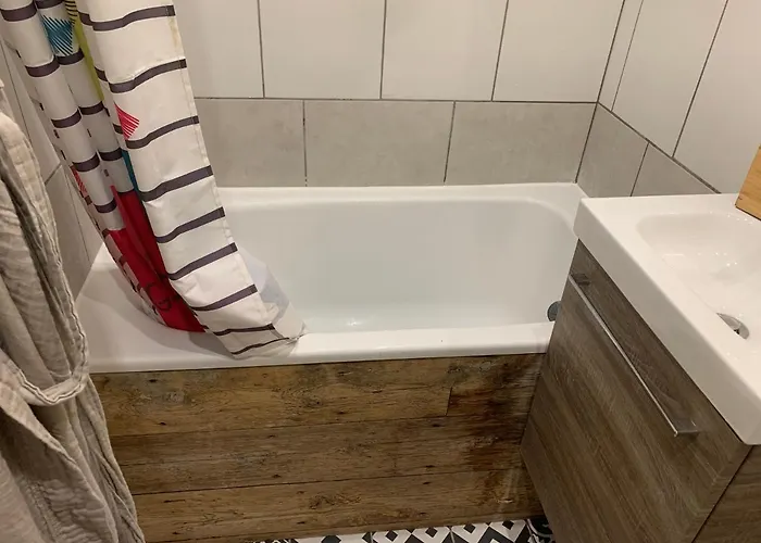 Cosy Avec Climatisation Et Patio Centre Historique De *