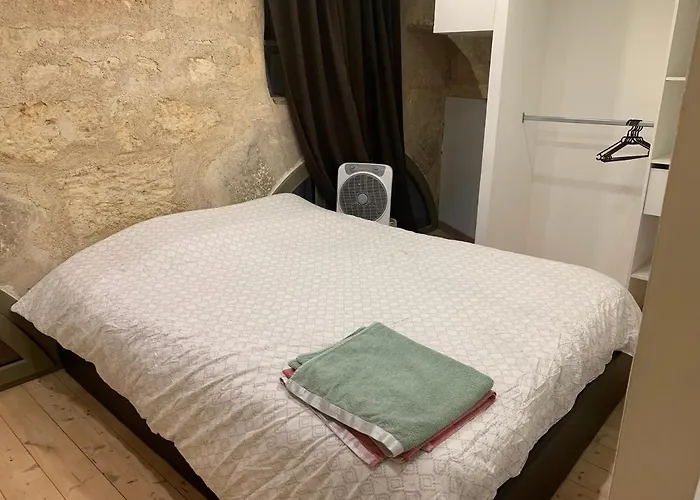 Appartamento Cosy Avec Climatisation Et Patio Centre Historique De Bordeaux